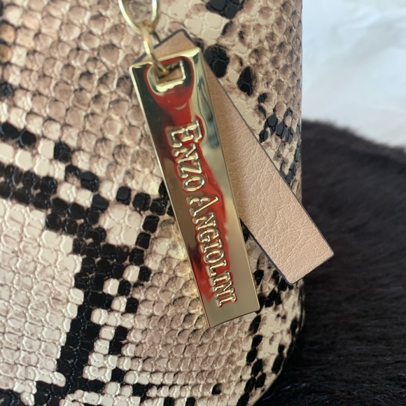 Snakeskin handbag - Picture 5 of 8